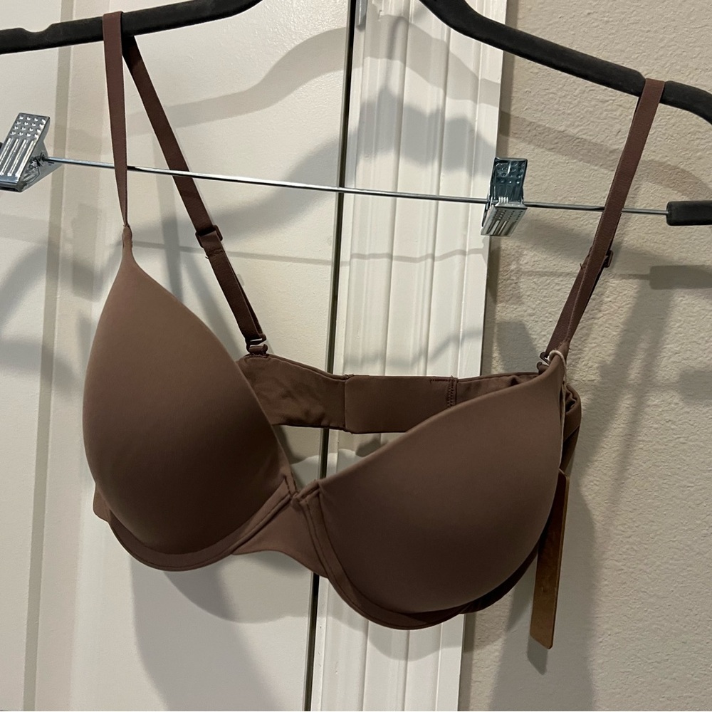 Skims bra